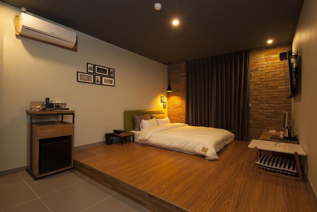 Hotel Gray Changwon Eksteriør billede