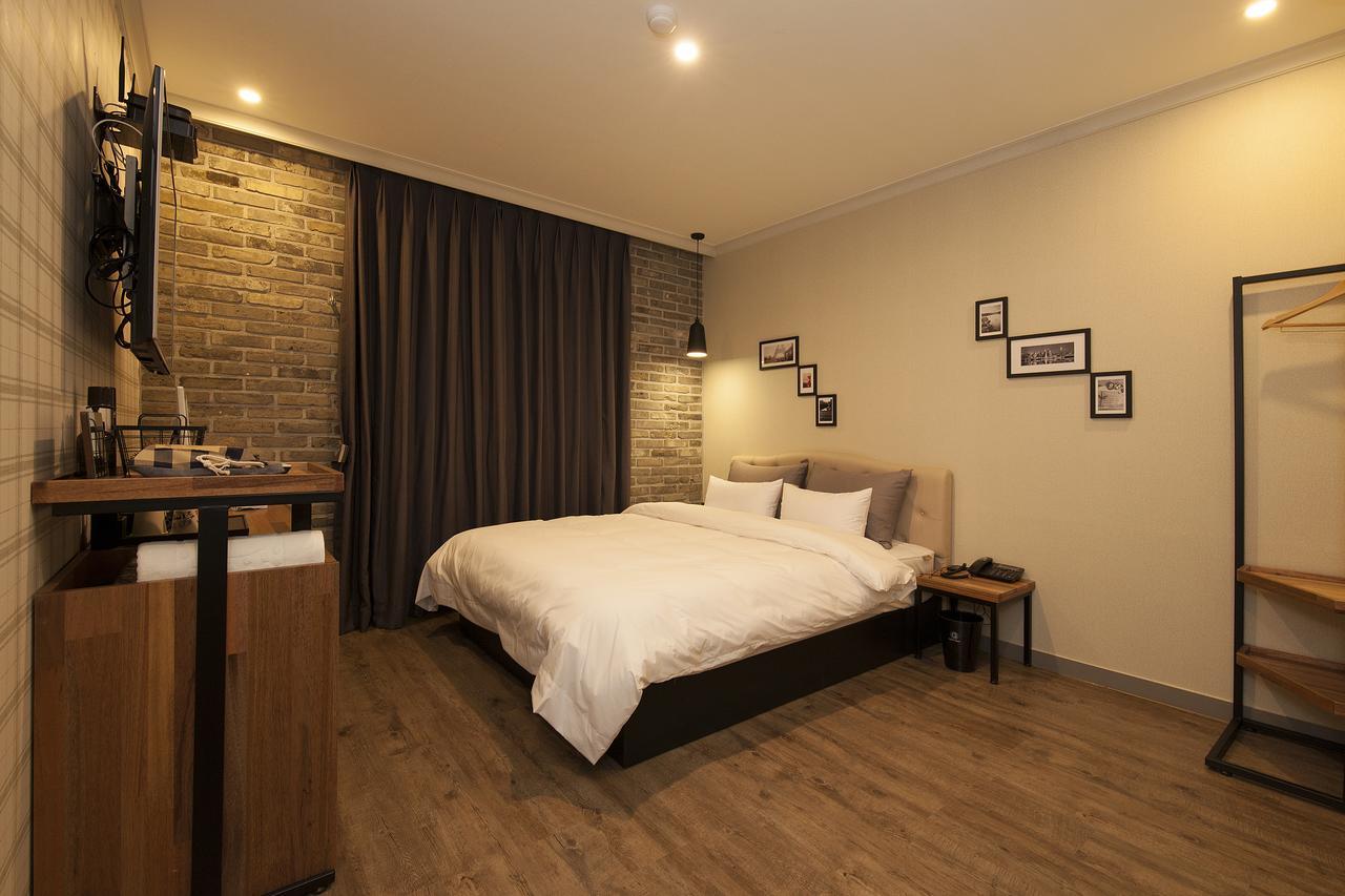 Hotel Gray Changwon Værelse billede