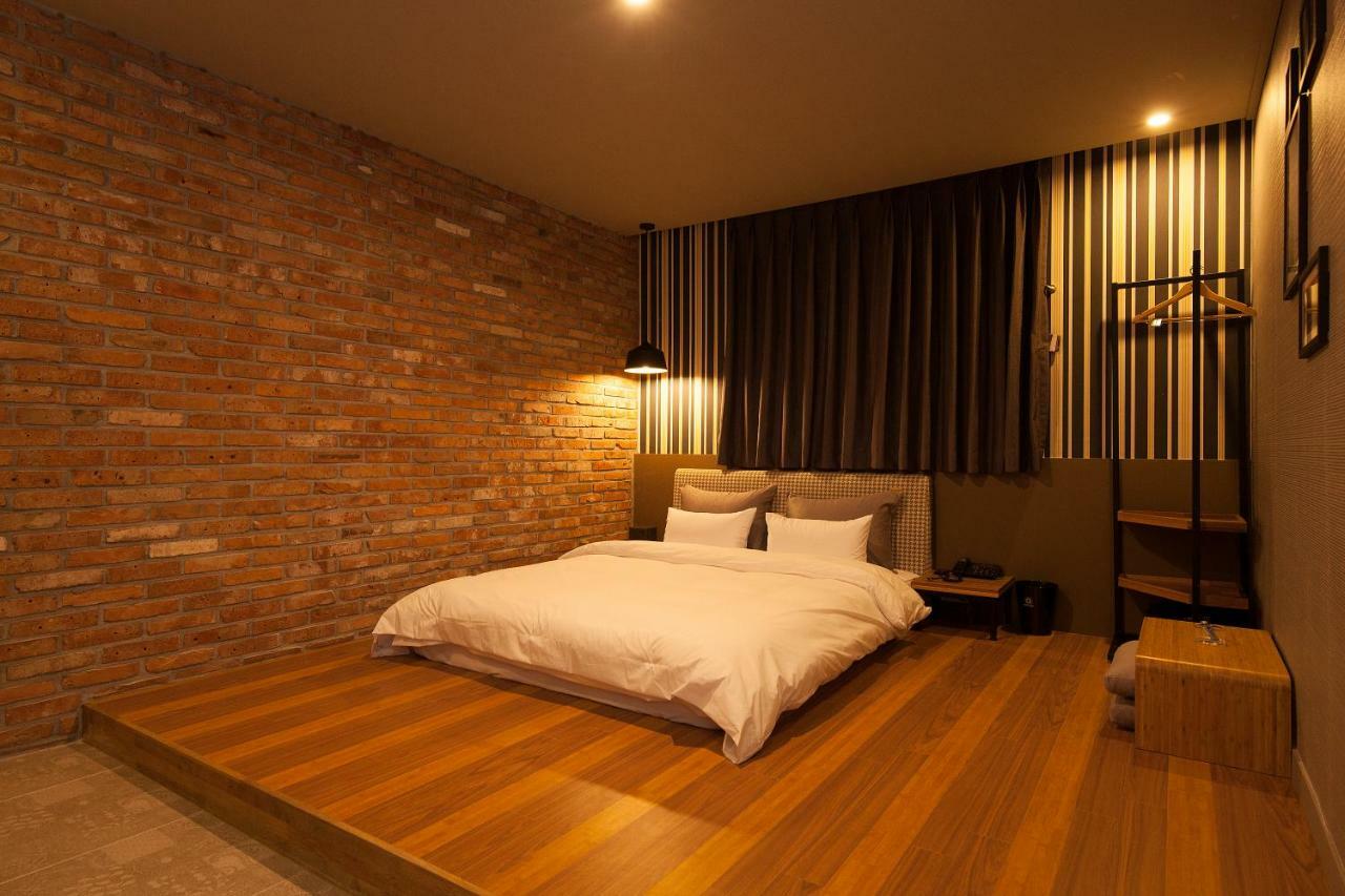 Hotel Gray Changwon Eksteriør billede